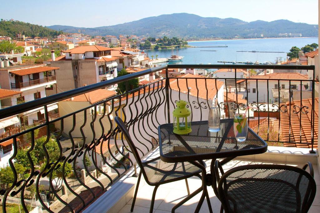 Kaplanis House Hotel Неос Мармарас Стая снимка